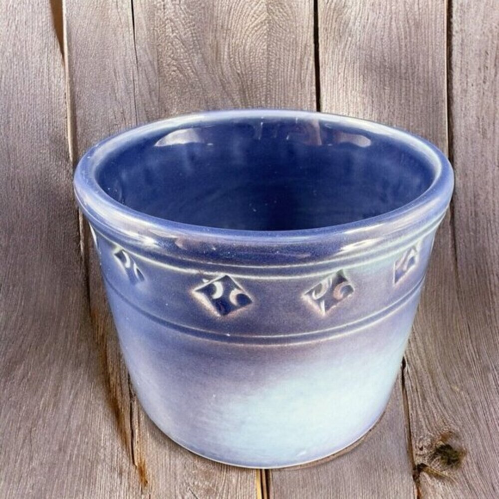 Hand Made Studio‎ Art Pottery Dish Bowl Flower Pot Blue White Ombré Glaze Signed
